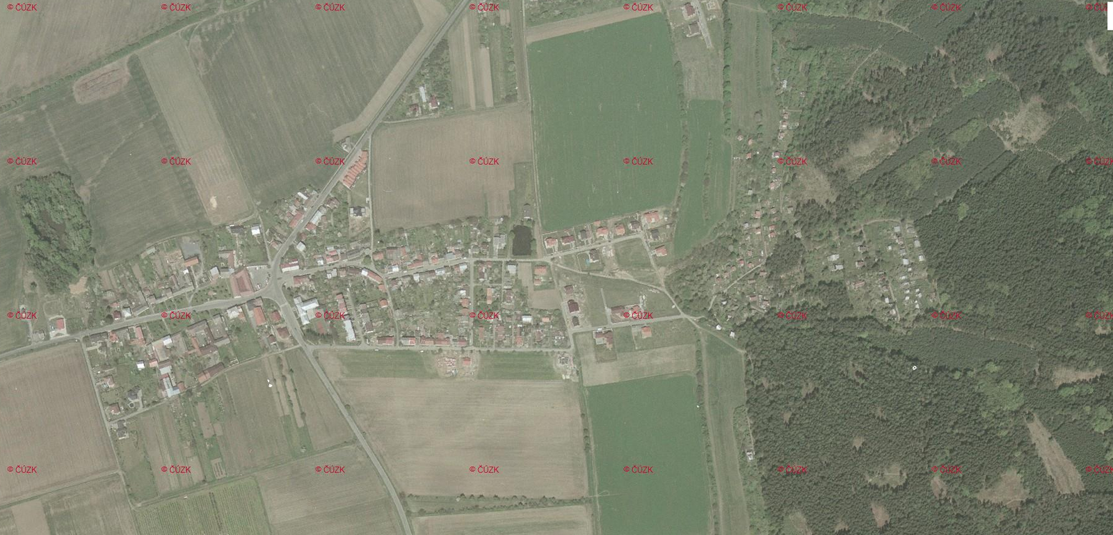 OBEC TOVÉŘ-LETECKÉ SNÍMKOVÁNÍ 4.5.2003.png