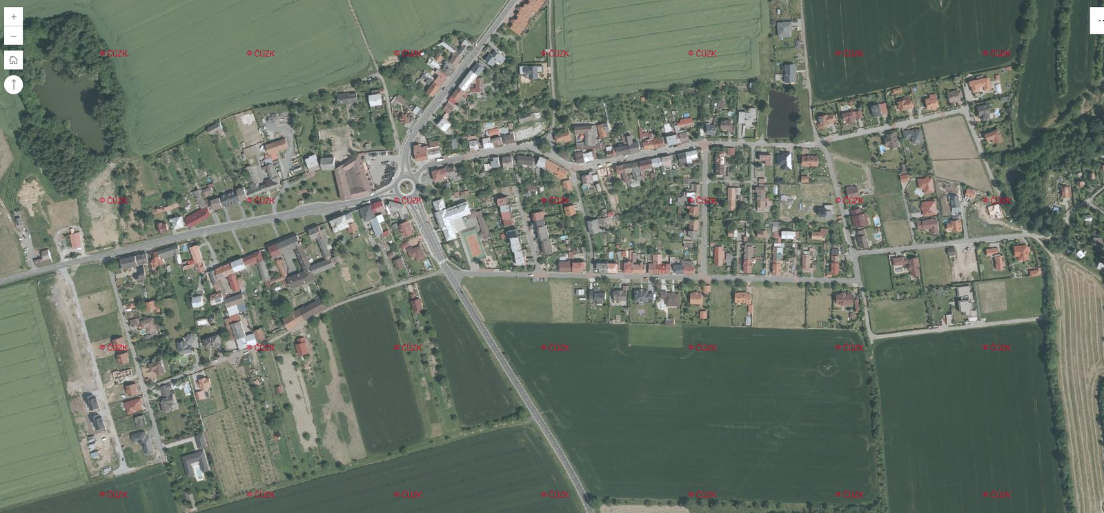 OBEC TOVÉŘ-LETECKÉ SNÍMKOVÁNÍ 9.6.2014.png